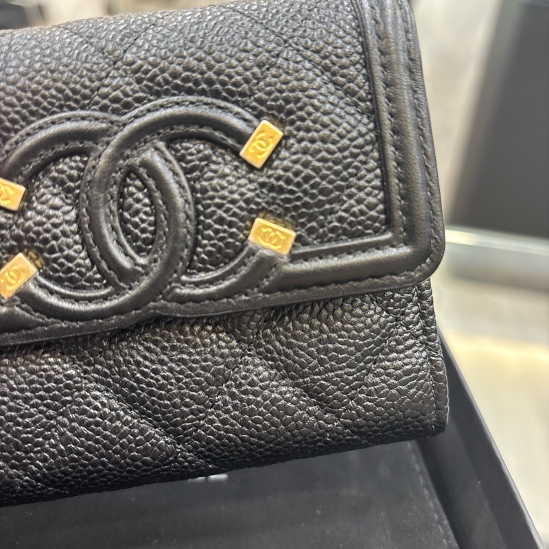🖤CHANEL  CC Filigree 系列 的三折式短夾✨-12