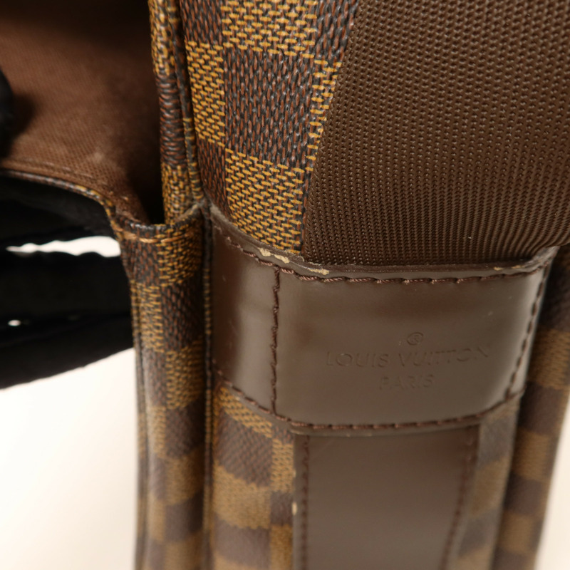 LOUIS VUITTON Damier Naviglio金扣肩背袋-17