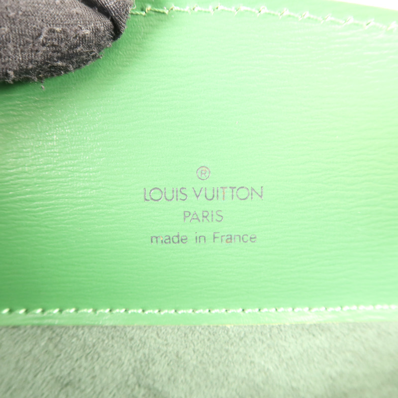 LOUIS VUITTON Epi Cluny金扣肩背袋-6
