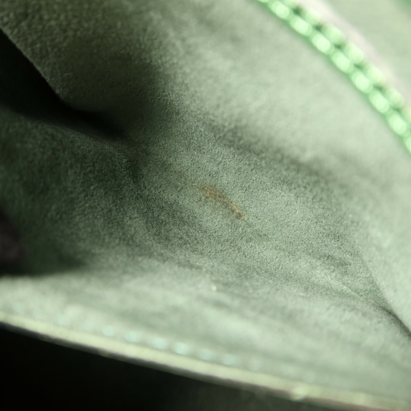 LOUIS VUITTON Epi Cluny金扣肩背袋-17