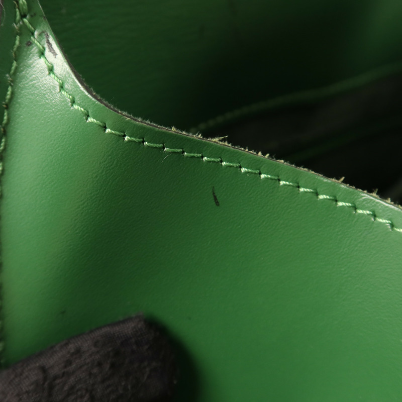 LOUIS VUITTON Epi Cluny金扣肩背袋-20