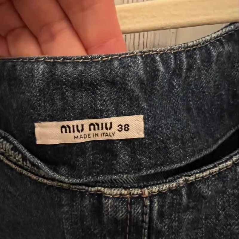 Miumiu牛仔背帶裙38碼-2