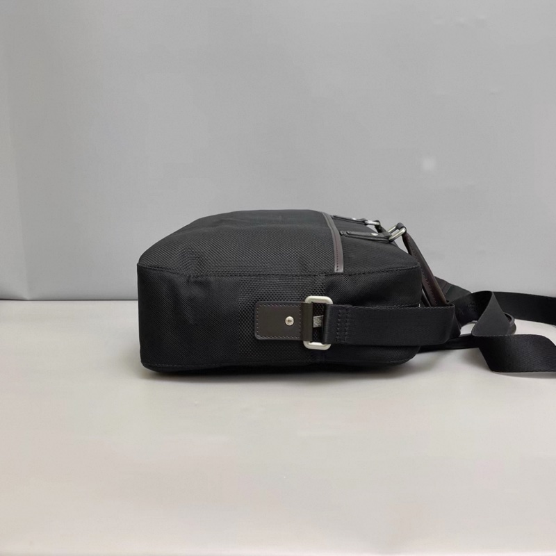 LV路易威登 男士 黑色帆布拼皮公文包-2