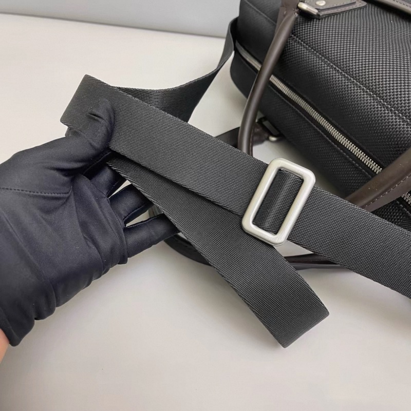 LV路易威登 男士 黑色帆布拼皮公文包-6