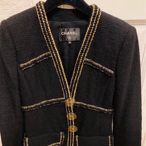 Chanel黑金外套36碼