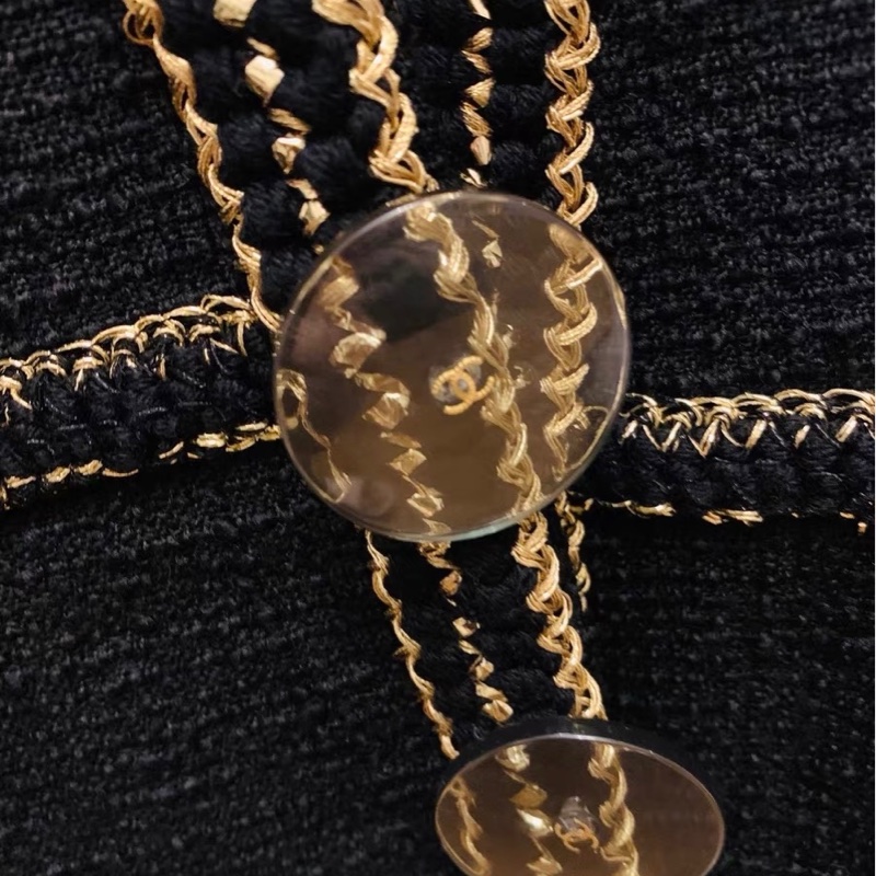 Chanel黑金外套36碼-1