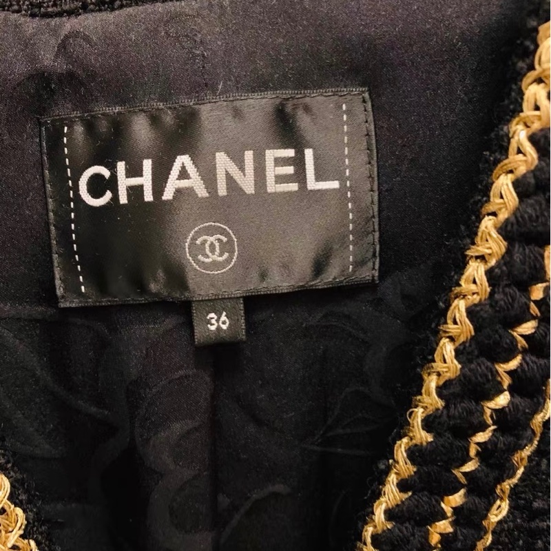 Chanel黑金外套36碼-2