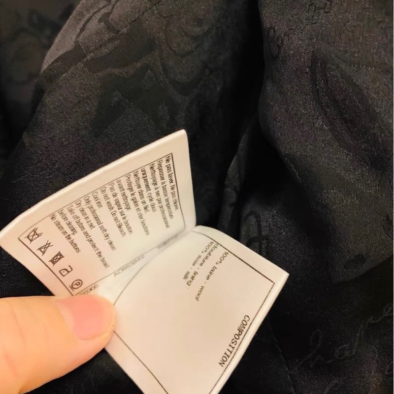 Chanel黑金外套36碼-4