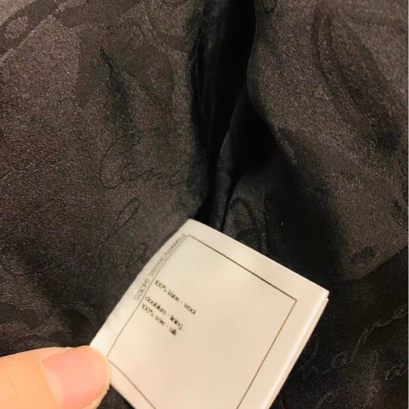 Chanel黑金外套36碼-5