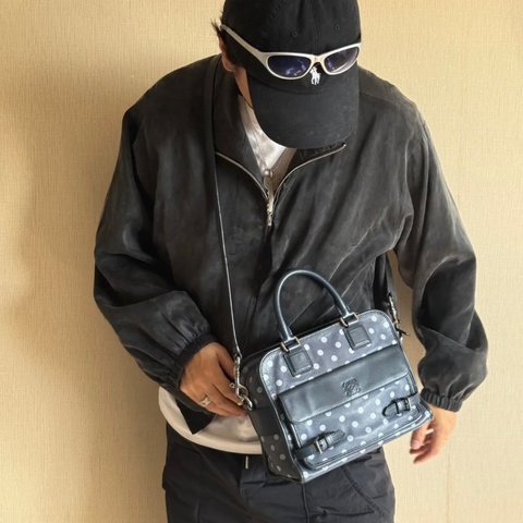 Loewe 限量波點款2ways波士頓 小方包 25*20*13  98新配件塵袋肩帶