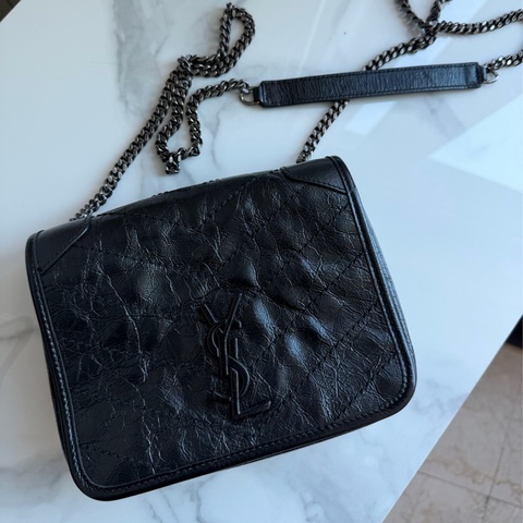 YSL 黑色鏈條包🩶女孩子都該有一顆！愛自己 Niki