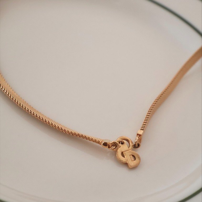 𝐃𝐢𝐨𝐫金色字母𝐜𝐡𝐨𝐤𝐞𝐫項鍊-3