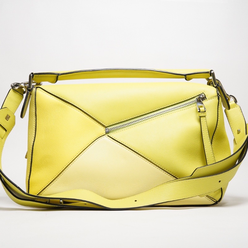 LOEWE 經典Puzzle 中號 芥末黃色-1