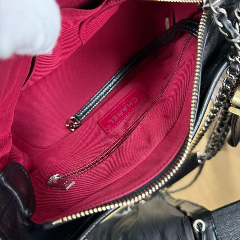 香奈兒黑金流浪包小號-11