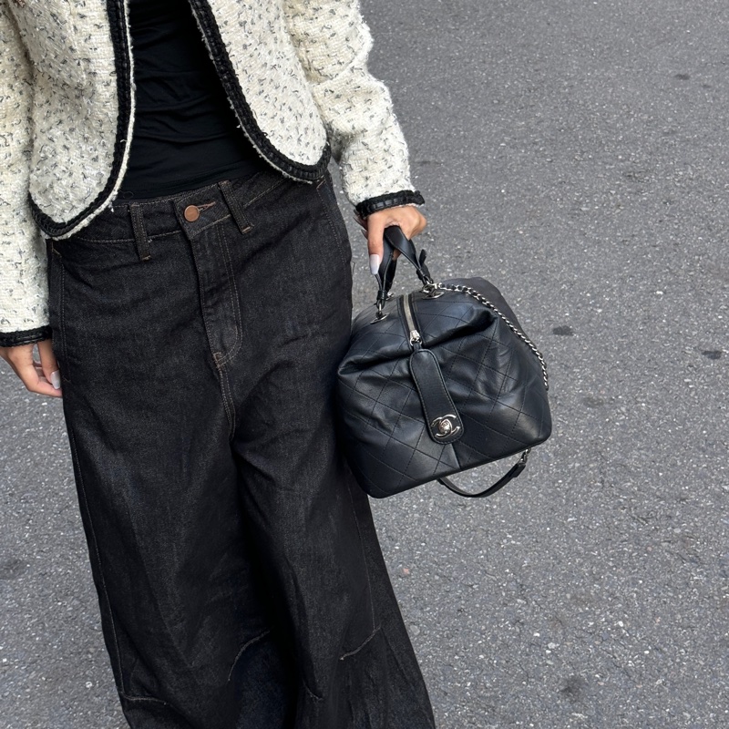 【極新🎁 超稀有】 Chanel 香奈兒 牛皮飯盒包 枕頭包（專櫃29.6萬）-4