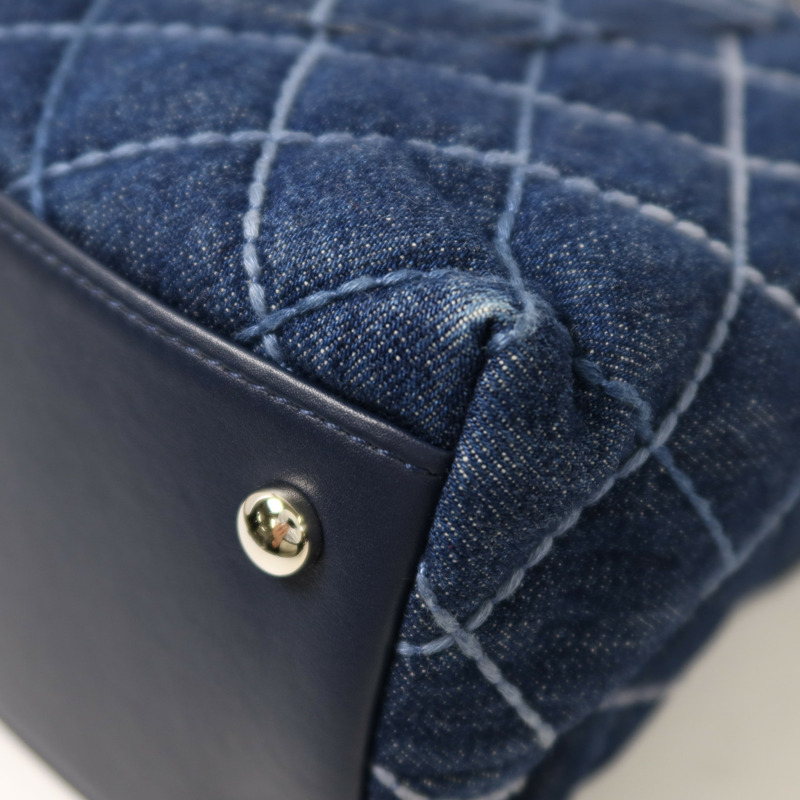 CHANEL 牛仔布Coco Handlec銀扣鏈帶手挽肩背兩用袋-15