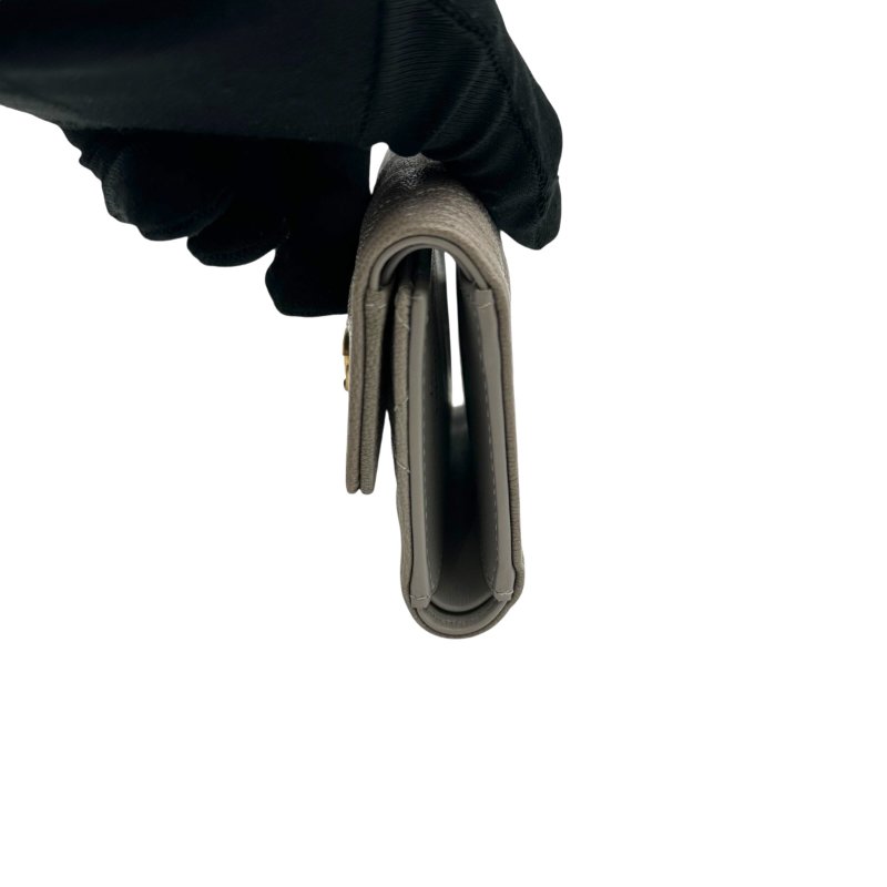 【美收精品】CHANEL 灰色短夾 C-211【隔月月中將轉賣至日本 上架期限30天】-3