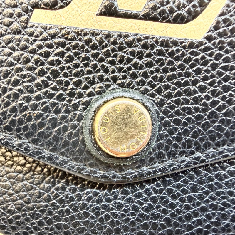 LV黑拚米牛皮16卡下蓋式Sarah長夾M80496-18