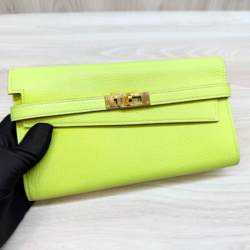 Hermes 萊姆綠山羊皮金釦kelly 12卡長夾-9