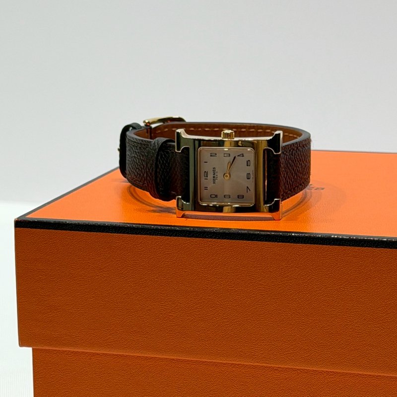 HERMES H黑金石英腕錶-4