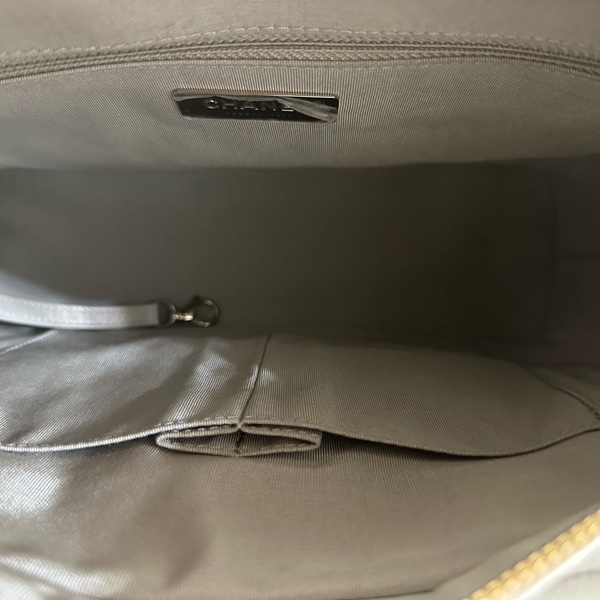 二手Chanel絕版銀色大流浪包-9