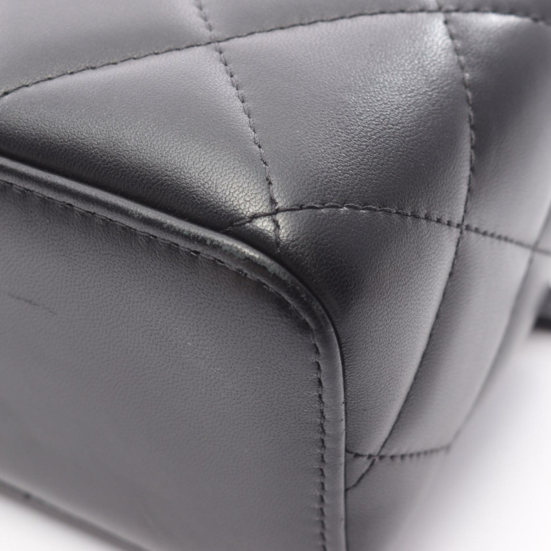 香奈兒 (CHANEL) Matelasse 絎縫鏈條斜挎包,羊皮材質,黑色,二手,金色五金-9