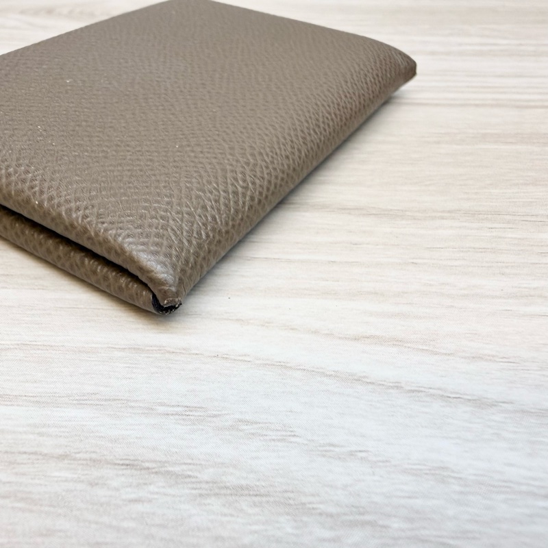 Hermes18大象灰Epsom皮Calvi Duo卡包-10