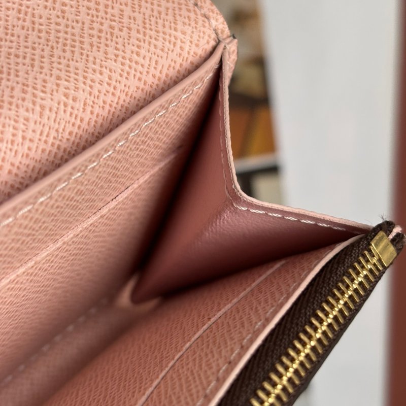 ::LOUIS VUITTON:: LV M62361 Rosalie 經典花紋內粉釦式卡片包 零錢包 小短夾-17