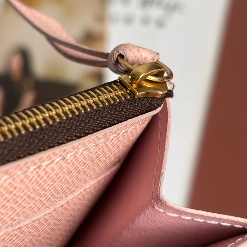 ::LOUIS VUITTON:: LV M62361 Rosalie 經典花紋內粉釦式卡片包 零錢包 小短夾-19