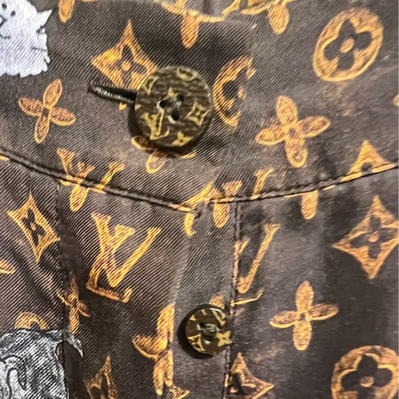 Lv真絲短褲34碼-1