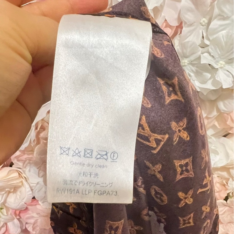 Lv真絲短褲34碼-5