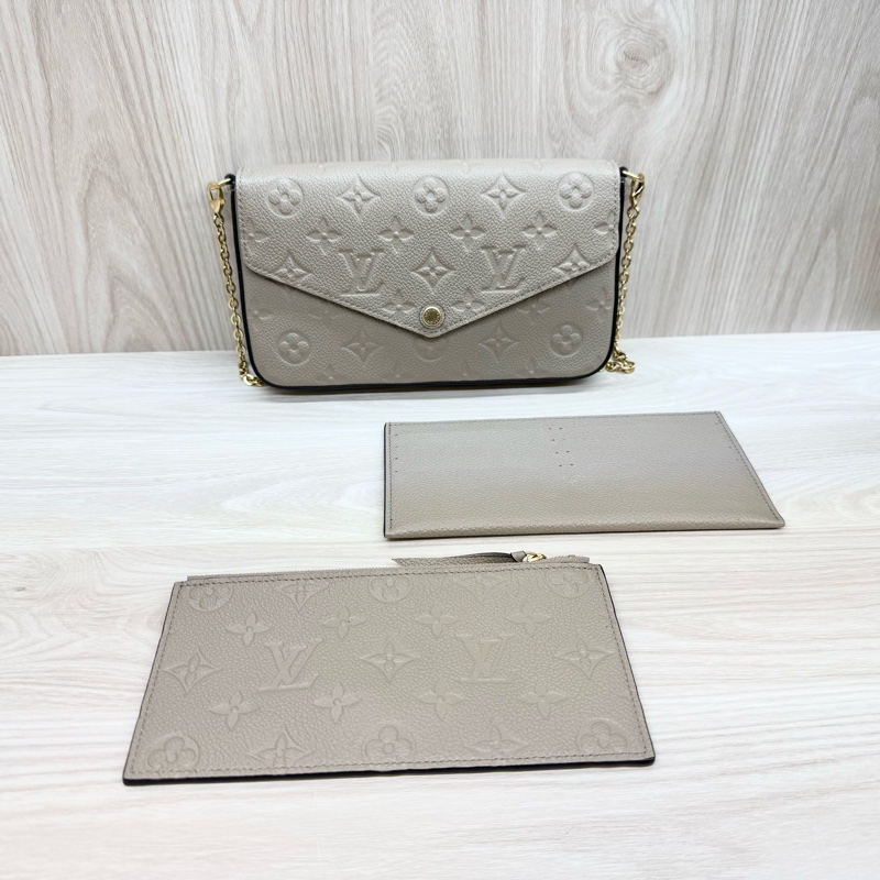 LV米色牛皮壓紋三合一鏈包M68697-2