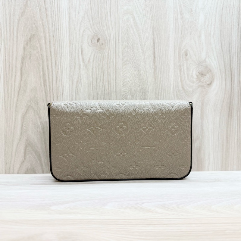 LV米色牛皮壓紋三合一鏈包M68697-3