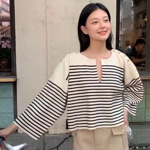 ❤️CELINE 條紋針織上衣 明星同款-3