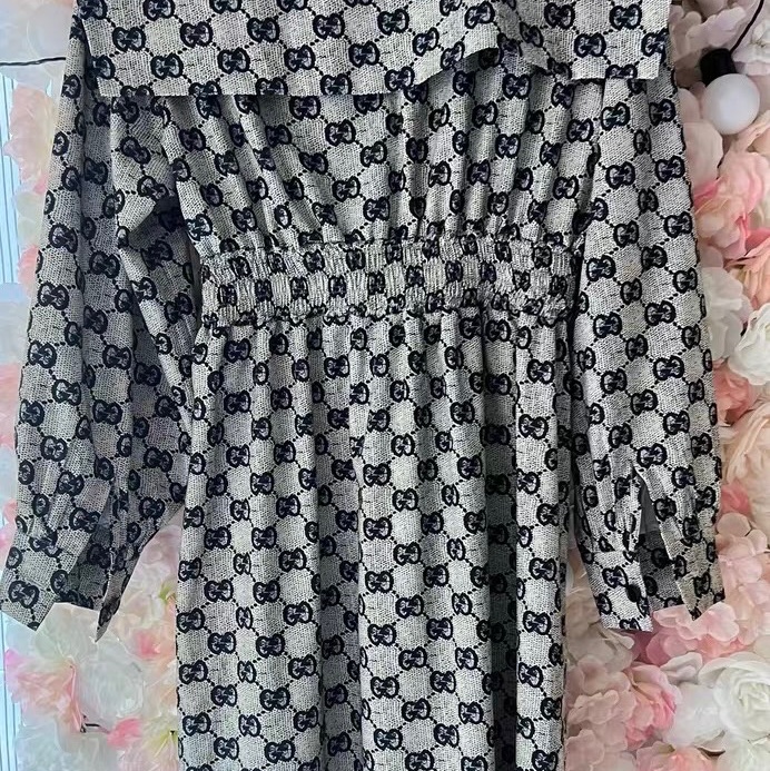 Gucci老花風衣.38碼-1