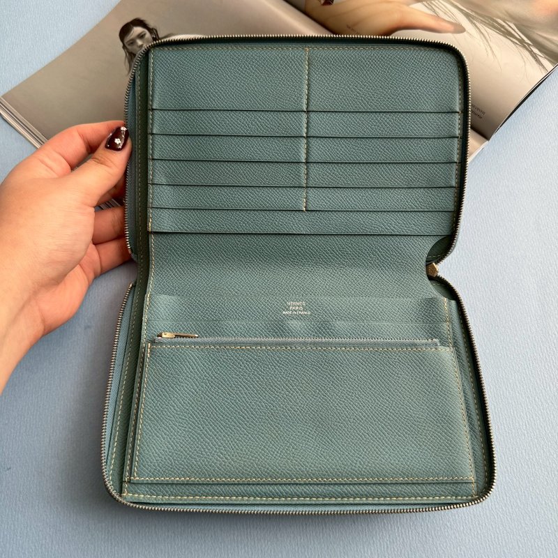 ✨出國超方便😍 莫蘭迪綠色拉鍊對開多功能包-2