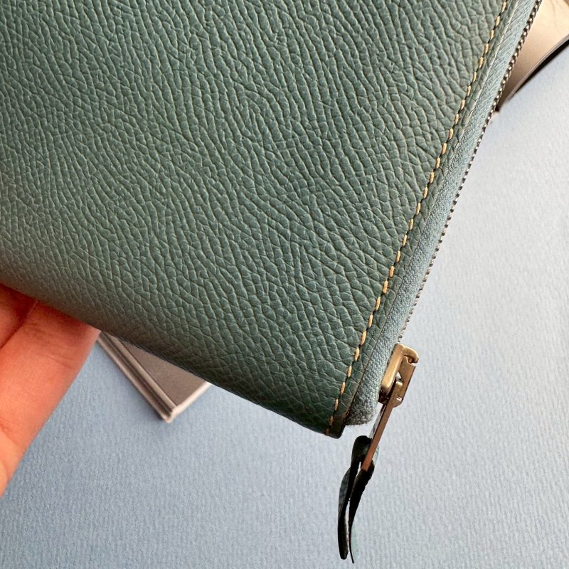 ✨出國超方便😍 莫蘭迪綠色拉鍊對開多功能包-9