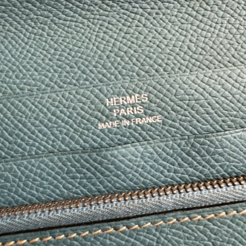 ✨出國超方便😍 莫蘭迪綠色拉鍊對開多功能包-16