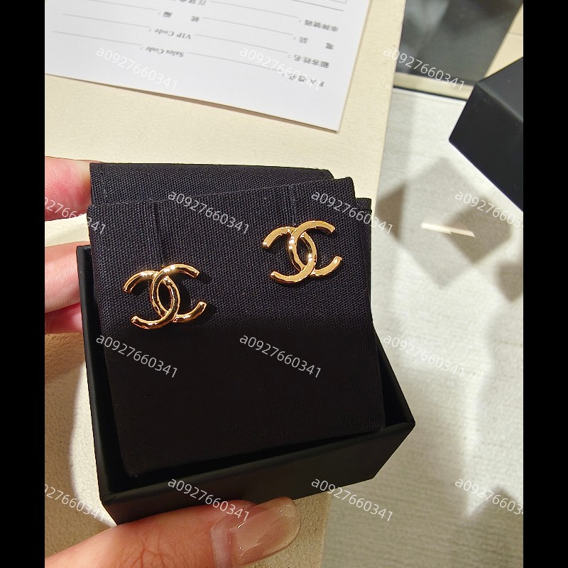 香奈兒 26P 全新百搭經典雙C耳環 (淡金)-1