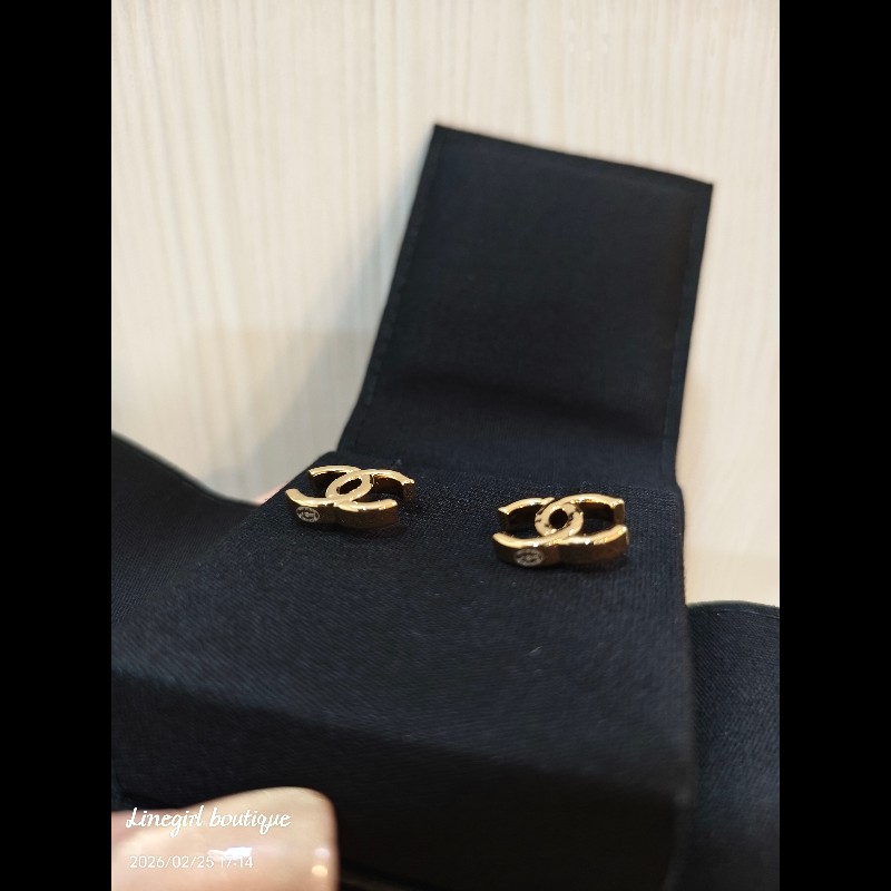 香奈兒 26P 全新百搭經典雙C耳環 (淡金)-3
