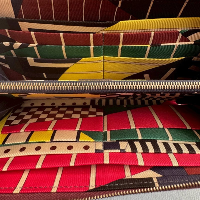 ✨96成新 Hermes 磚紅色絲巾長夾(幾何圖形系列)-1