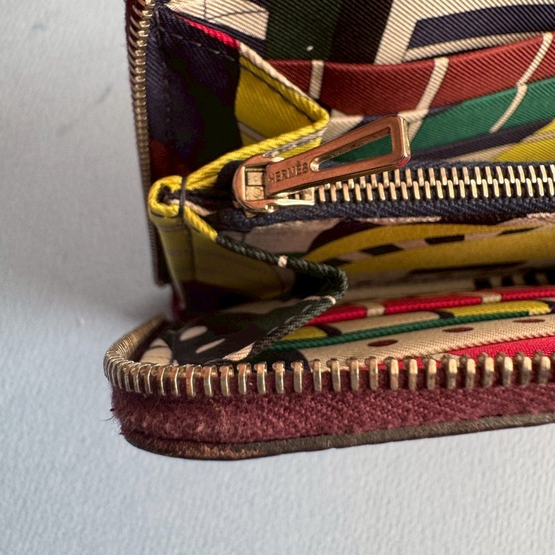 ✨96成新 Hermes 磚紅色絲巾長夾(幾何圖形系列)-9