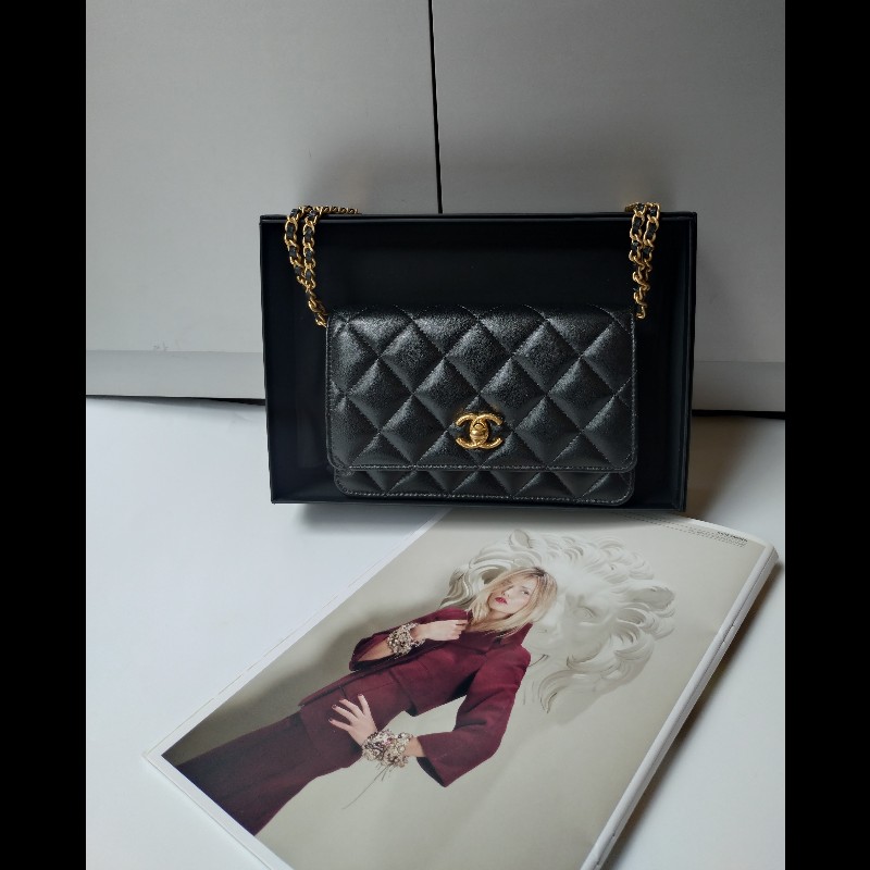 Chanel 雙排字母金鍊黑皮小口蓋斜背包-0