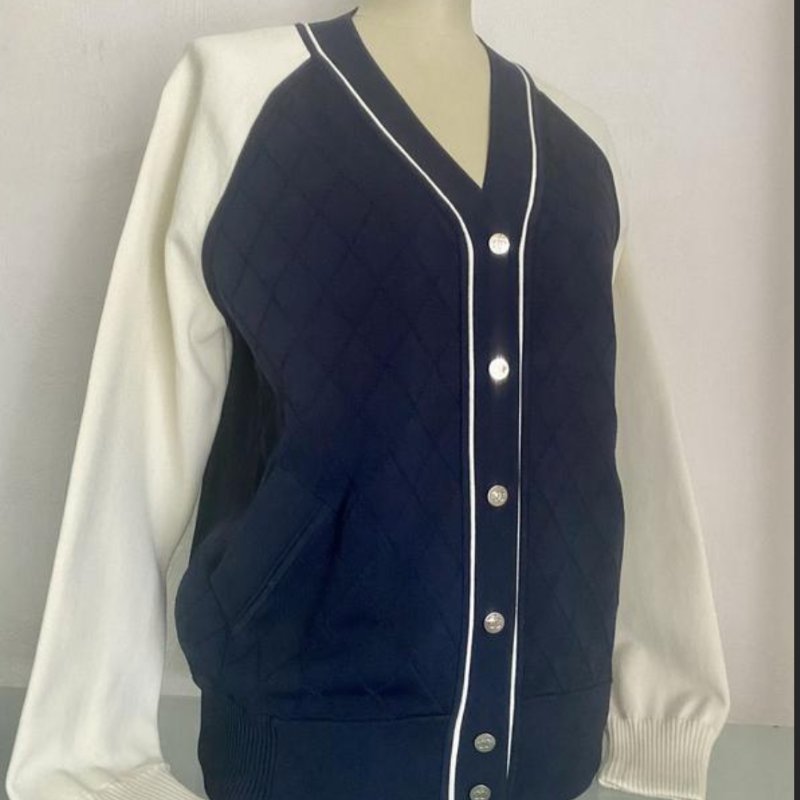 Chanel  18 Pre-Spring Collection) 拼色 V 領開襟衫外套 (棒球外套)-7