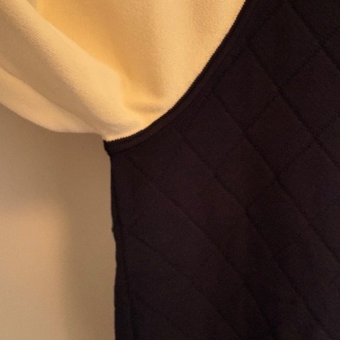 Chanel  18 Pre-Spring Collection) 拼色 V 領開襟衫外套 (棒球外套)-13