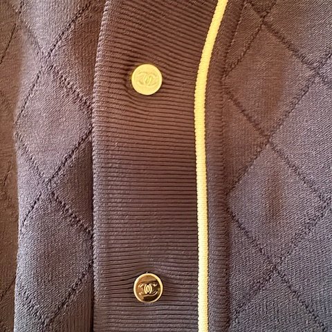 Chanel  18 Pre-Spring Collection) 拼色 V 領開襟衫外套 (棒球外套)-24