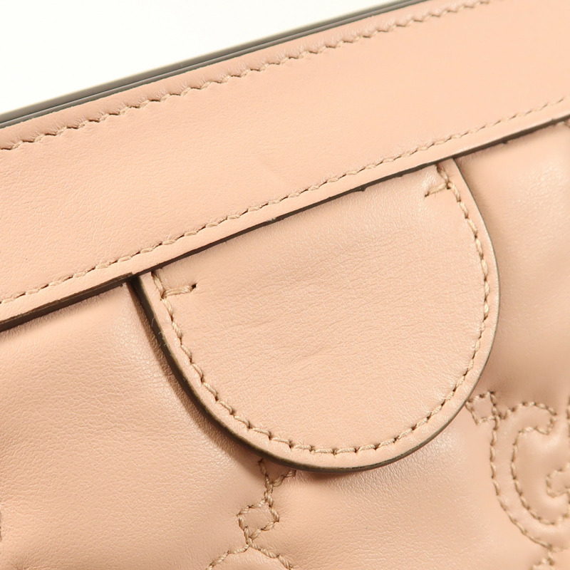 GUCCI 牛皮皮革GG Matelasse Small金扣肩背袋-22