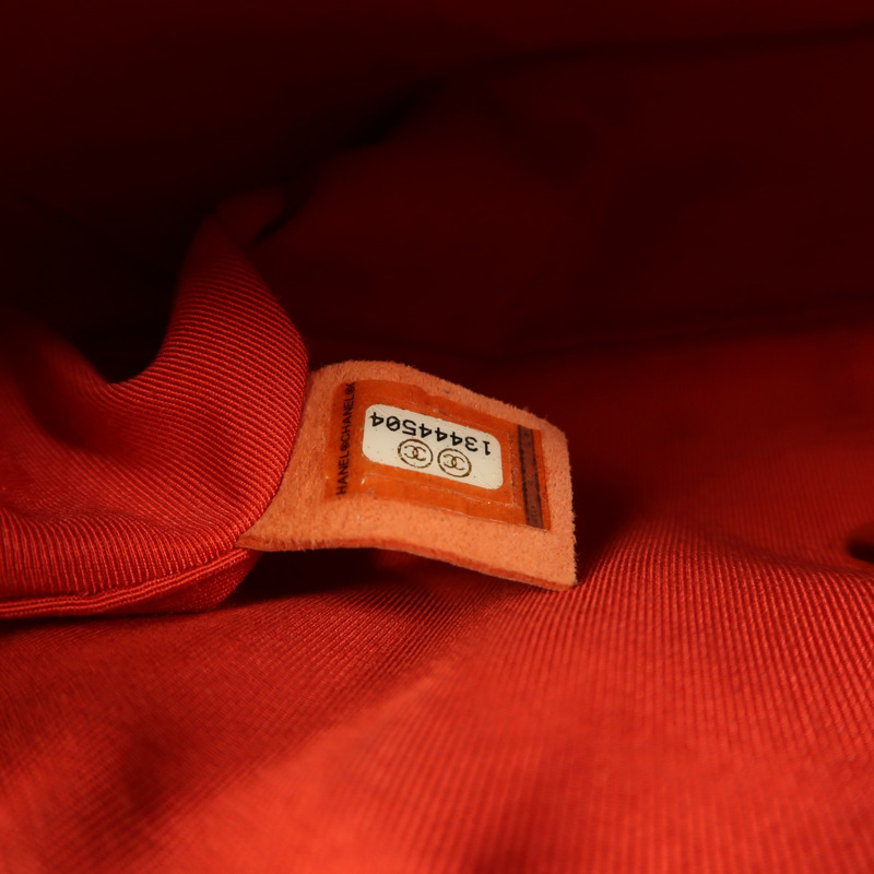 CHANEL 漆皮皮革Chain Shoulder金扣鏈帶肩背袋-6