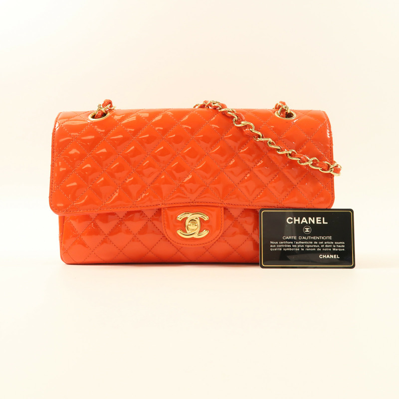 CHANEL 漆皮皮革Chain Shoulder金扣鏈帶肩背袋-9