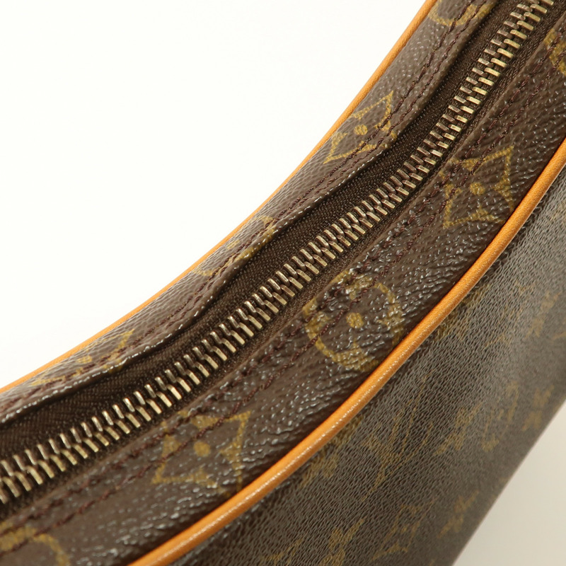 LOUIS VUITTON Monogram Pochette Croissant金扣肩背袋棕色-15